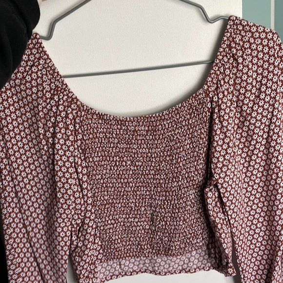 Hollister Cutout Long Sleeve Blouse - Picture 2 of 2